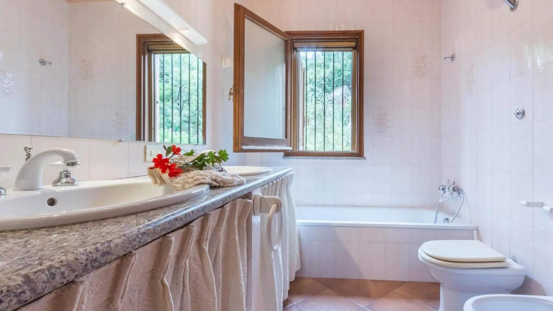 Apartmán Villa Bellavista Con Piscina Privata, Vista Mare Vicino A Villasimius