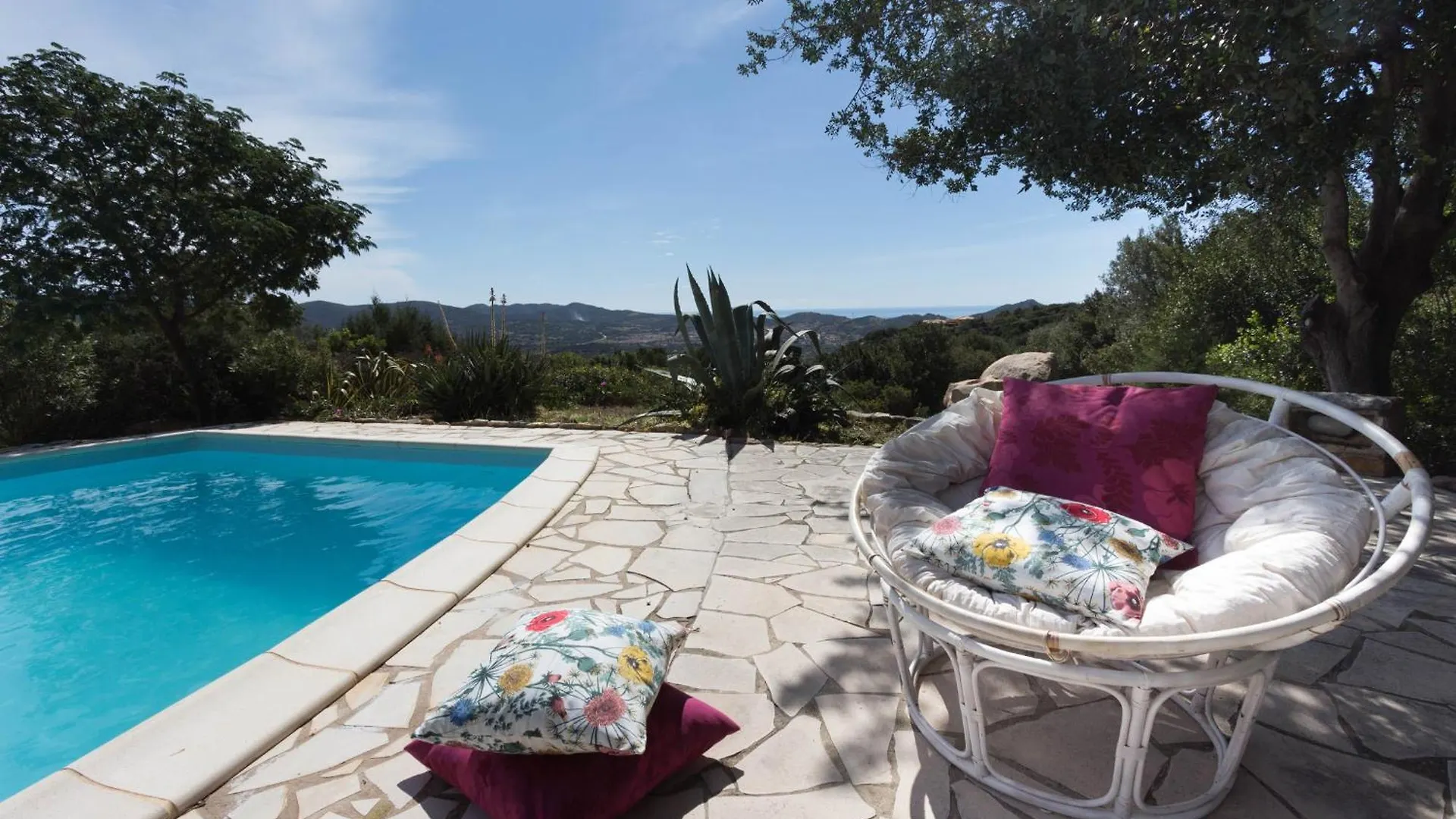 Apartment Villa Bellavista Con Piscina Privata, Vista Mare Vicino A Villasimius Italy
