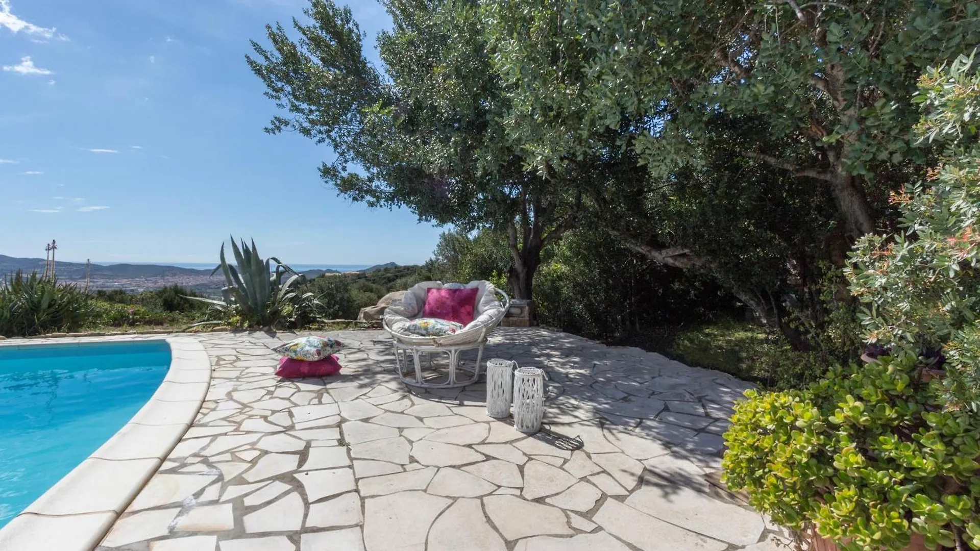 Apartment Villa Bellavista Con Piscina Privata, Vista Mare Vicino A Villasimius